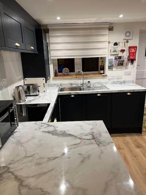 Luxury 2 Bed Cottage In The Centre Of Melbourne Melbourne  Ngoại thất bức ảnh